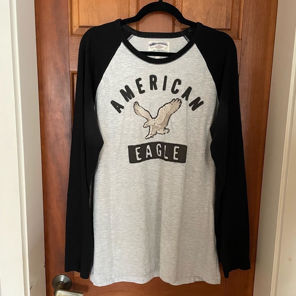 American Eagle Outfitters Black/Gray Long-Sleeve Logo Baseball-Style Shirt, XL